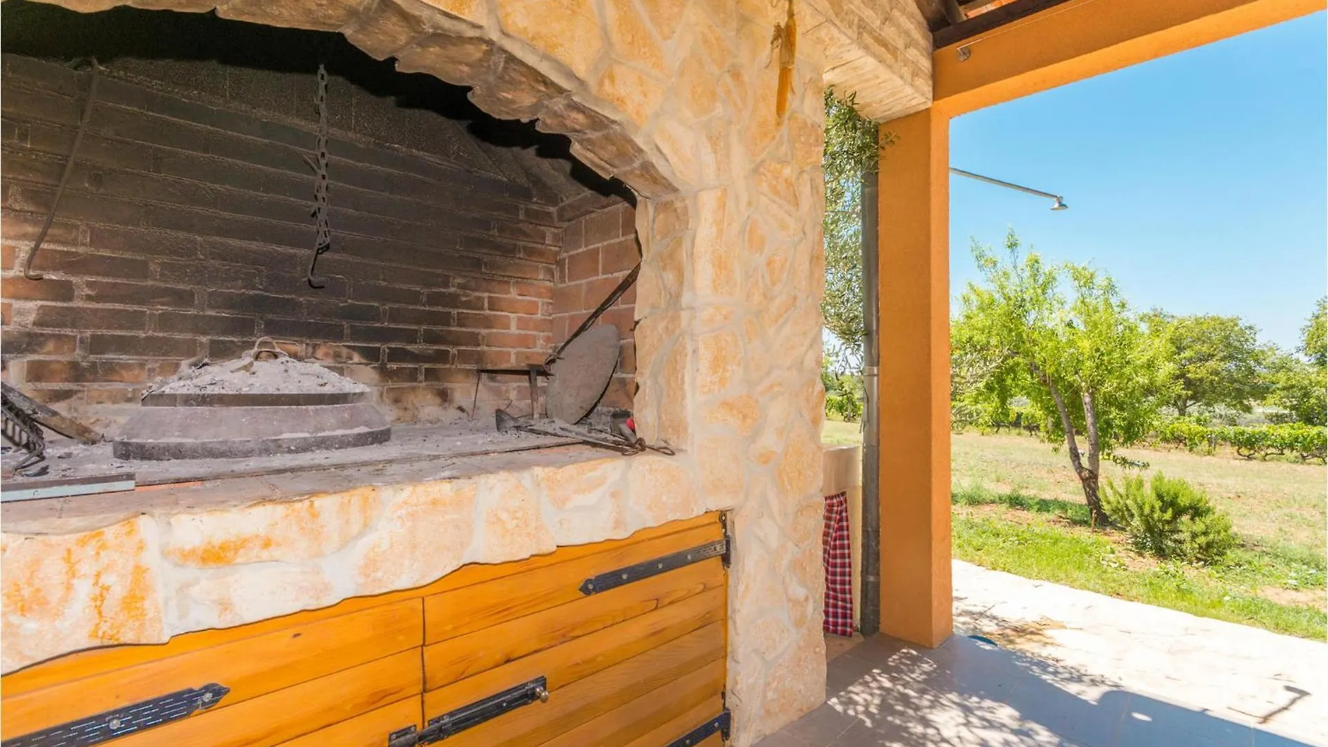 Nice Home In Polaca With House A Panoramic View Croatia